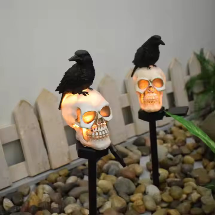 Water Resistant Crow Skull Solar light